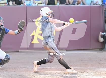 Thumbnail 1 in Round Valley vs. Kingman Academy (AIA 2A Final) photogallery.