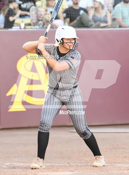 Thumbnail 2 in Round Valley vs. Kingman Academy (AIA 2A Final) photogallery.