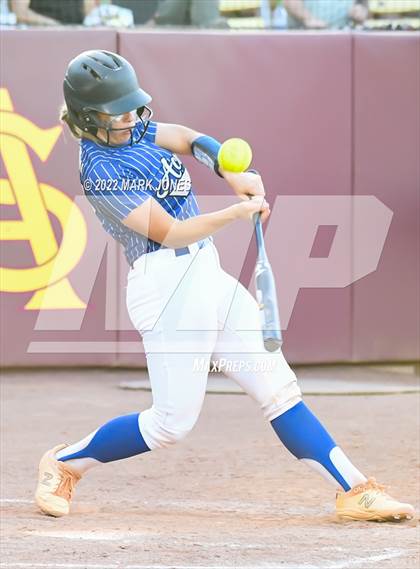 Thumbnail 2 in Round Valley vs. Kingman Academy (AIA 2A Final) photogallery.