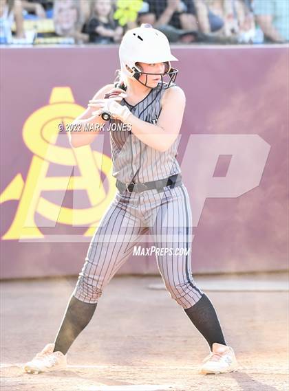 Thumbnail 3 in Round Valley vs. Kingman Academy (AIA 2A Final) photogallery.