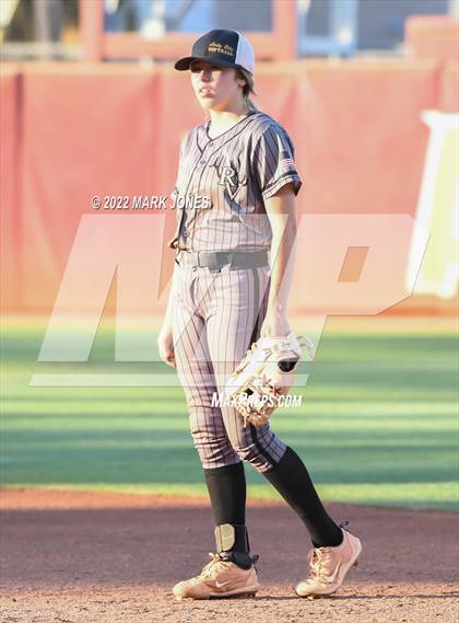 Thumbnail 2 in Round Valley vs. Kingman Academy (AIA 2A Final) photogallery.
