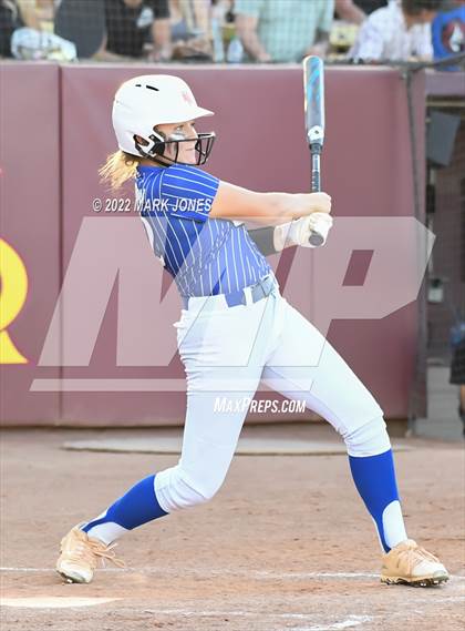 Thumbnail 3 in Round Valley vs. Kingman Academy (AIA 2A Final) photogallery.