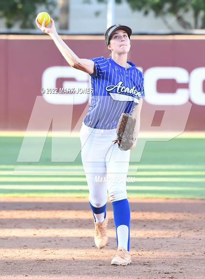 Thumbnail 3 in Round Valley vs. Kingman Academy (AIA 2A Final) photogallery.
