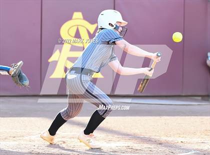 Thumbnail 1 in Round Valley vs. Kingman Academy (AIA 2A Final) photogallery.