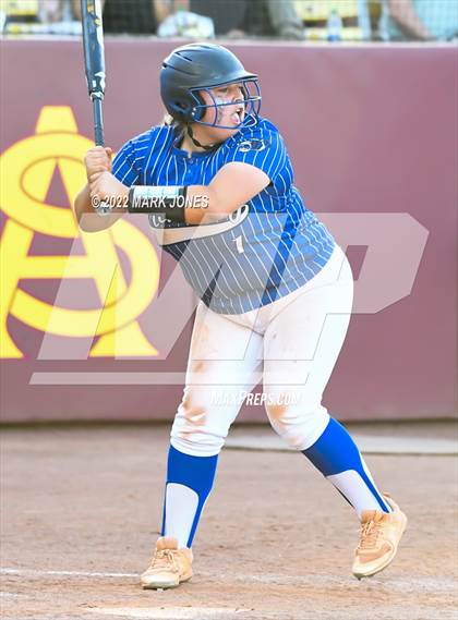 Thumbnail 3 in Round Valley vs. Kingman Academy (AIA 2A Final) photogallery.