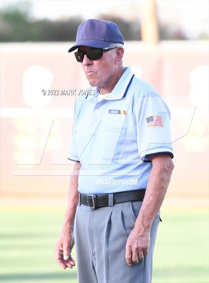Thumbnail 2 in Round Valley vs. Kingman Academy (AIA 2A Final) photogallery.