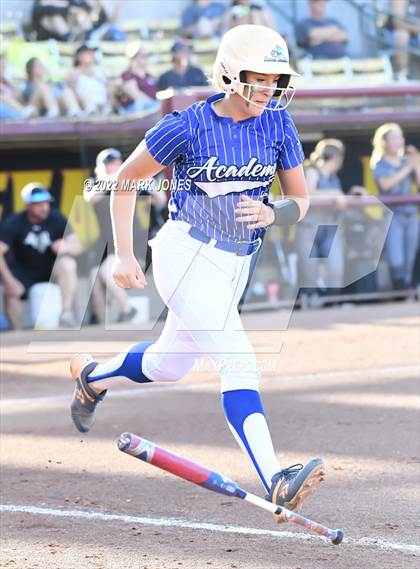 Thumbnail 1 in Round Valley vs. Kingman Academy (AIA 2A Final) photogallery.