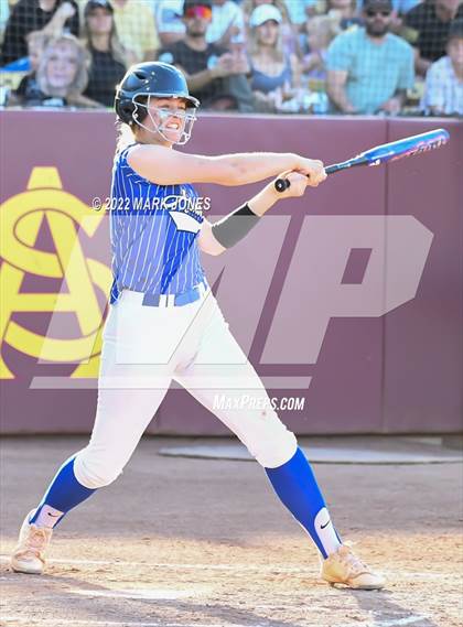 Thumbnail 3 in Round Valley vs. Kingman Academy (AIA 2A Final) photogallery.