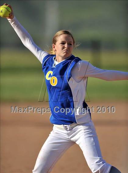 Thumbnail 1 in Charter Oak @ Diamond Ranch photogallery.