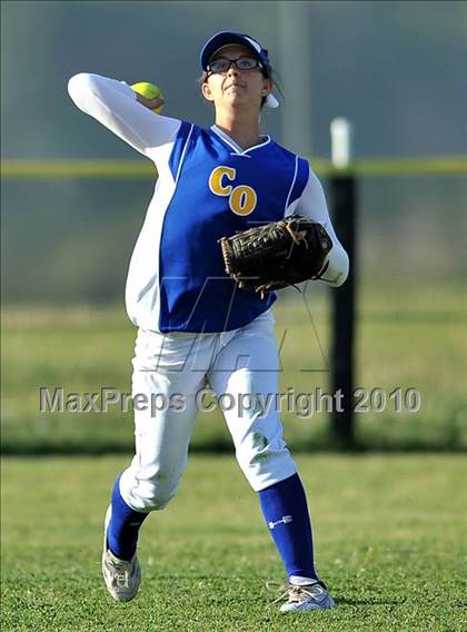 Thumbnail 2 in Charter Oak @ Diamond Ranch photogallery.