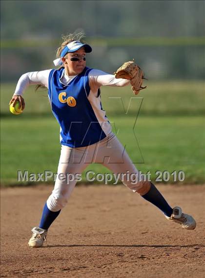 Thumbnail 2 in Charter Oak @ Diamond Ranch photogallery.