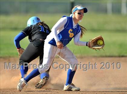Thumbnail 3 in Charter Oak @ Diamond Ranch photogallery.