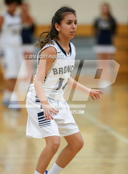Thumbnail 2 in Great Oak at Vista Murrieta photogallery.