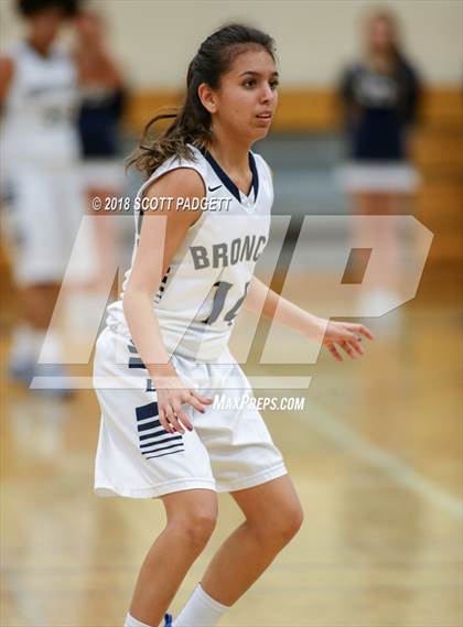 Thumbnail 2 in JV: Great Oak at Vista Murrieta photogallery.