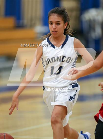 Thumbnail 1 in Great Oak at Vista Murrieta photogallery.