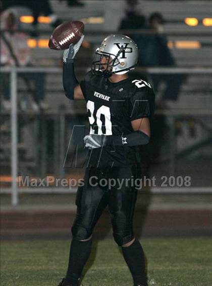 Thumbnail 3 in Douglass vs. View Park Prep photogallery.