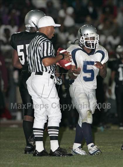 Thumbnail 1 in Douglass vs. View Park Prep photogallery.