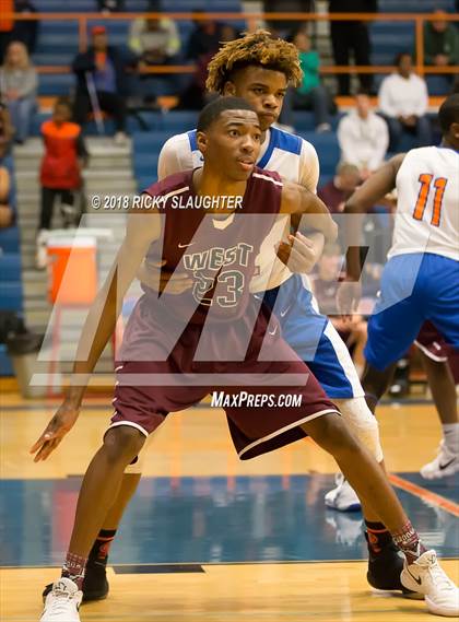 Thumbnail 1 in Belleville West vs. East St. Louis photogallery.