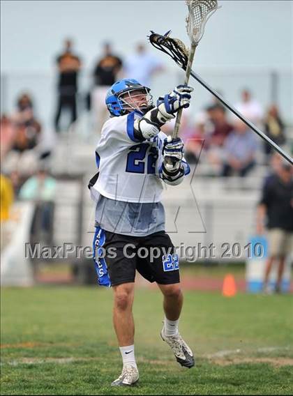 Thumbnail 3 in Sayville vs. Hauppauge photogallery.