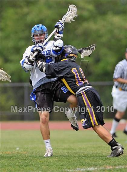 Thumbnail 3 in Sayville vs. Hauppauge photogallery.