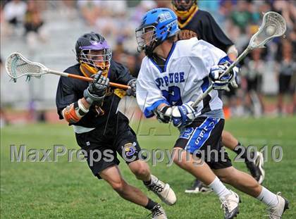 Thumbnail 1 in Sayville vs. Hauppauge photogallery.