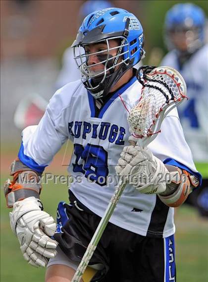 Thumbnail 3 in Sayville vs. Hauppauge photogallery.