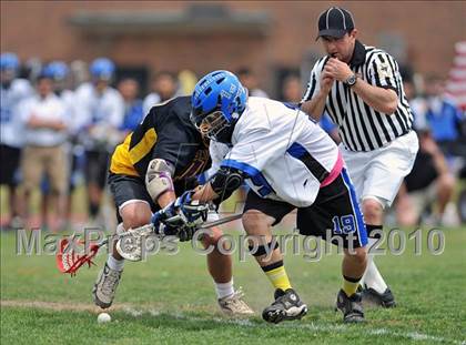 Thumbnail 2 in Sayville vs. Hauppauge photogallery.