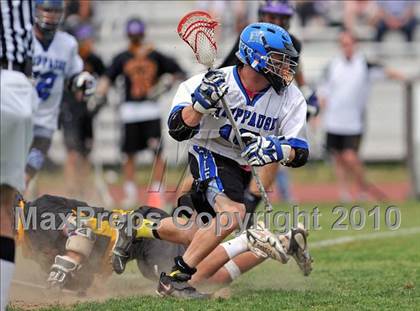 Thumbnail 2 in Sayville vs. Hauppauge photogallery.