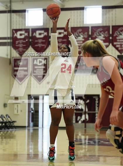 Thumbnail 1 in John Paul II vs Ursuline Academy (TAPPS 6A Regional Final) photogallery.
