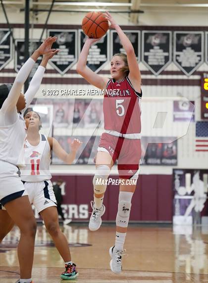 Thumbnail 3 in John Paul II vs Ursuline Academy (TAPPS 6A Regional Final) photogallery.