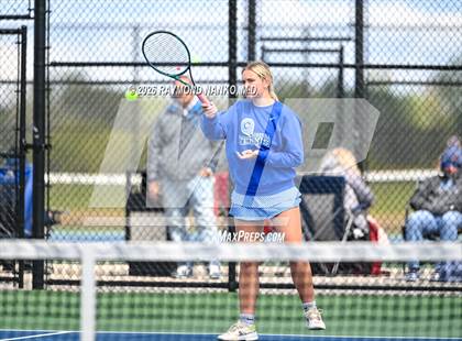 Thumbnail 2 in Carroll vs Hamilton Southeastern (Delta Invitational) photogallery.