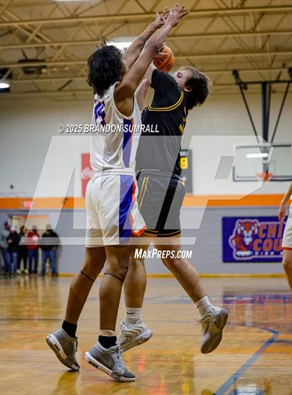 Thumbnail 1 in Chilton County vs Isabella (Chilton County Tournament Round 1) photogallery.