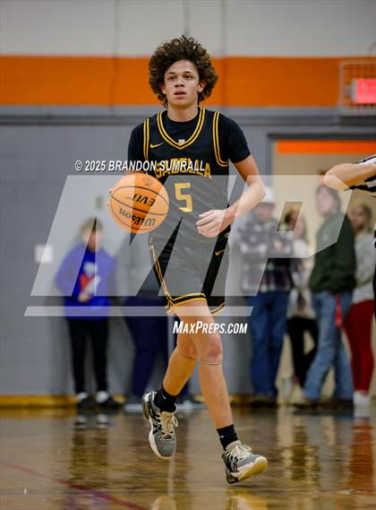 Thumbnail 3 in Chilton County vs Isabella (Chilton County Tournament Round 1) photogallery.