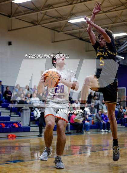 Thumbnail 2 in Chilton County vs Isabella (Chilton County Tournament Round 1) photogallery.