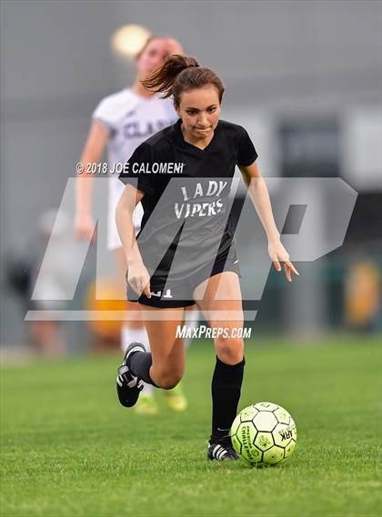 Thumbnail 3 in Clark vs Vandegrift (Class 6A Region 4 Area) photogallery.