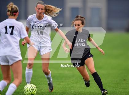 Thumbnail 3 in Clark vs Vandegrift (Class 6A Region 4 Area) photogallery.
