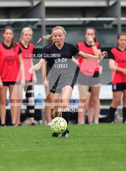 Thumbnail 2 in Clark vs Vandegrift (Class 6A Region 4 Area) photogallery.