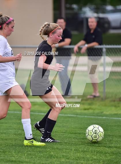 Thumbnail 1 in Clark vs Vandegrift (Class 6A Region 4 Area) photogallery.