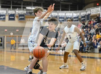Thumbnail 2 in Victor @ Irondequoit(NYSPHSAA Section V Class AA Semi-Finals) photogallery.