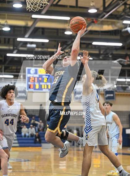 Thumbnail 2 in Victor @ Irondequoit(NYSPHSAA Section V Class AA Semi-Finals) photogallery.