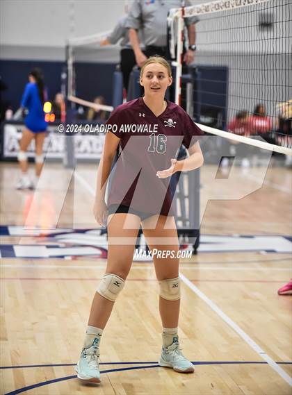 Thumbnail 2 in Wylie vs. Emerson photogallery.