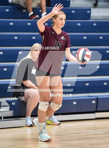 Thumbnail 1 in Wylie vs. Emerson photogallery.