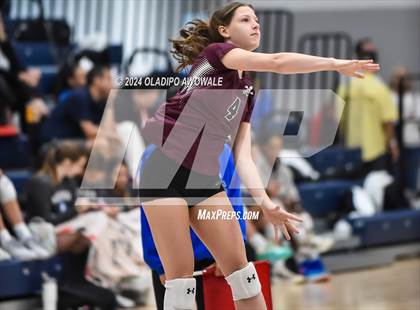 Thumbnail 3 in Wylie vs. Emerson photogallery.