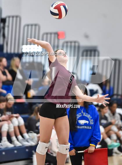 Thumbnail 2 in Wylie vs. Emerson photogallery.