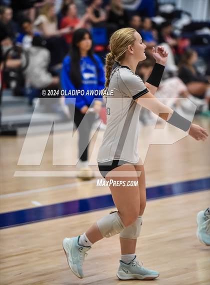 Thumbnail 2 in Wylie vs. Emerson photogallery.