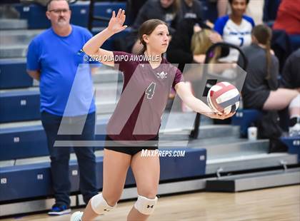 Thumbnail 3 in Wylie vs. Emerson photogallery.