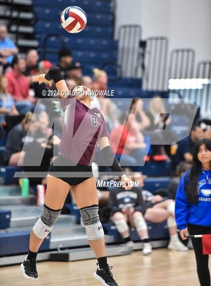 Thumbnail 1 in Wylie vs. Emerson photogallery.