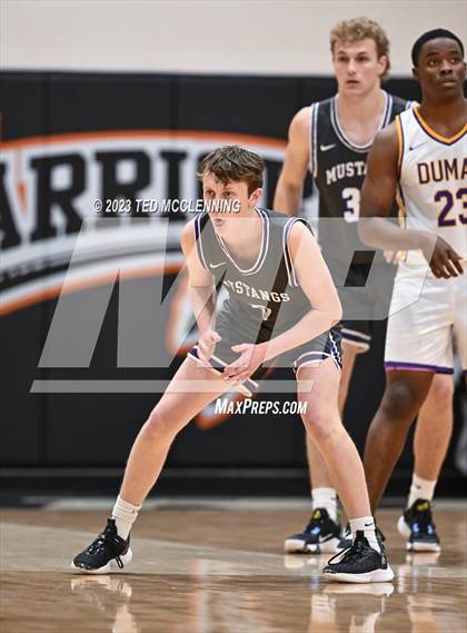 Thumbnail 3 in Dumas vs. Central Arkansas Christian (AAA 3A State Playoff second round) photogallery.