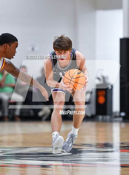 Thumbnail 3 in Dumas vs. Central Arkansas Christian (AAA 3A State Playoff second round) photogallery.