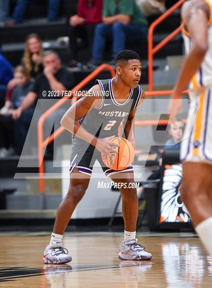 Thumbnail 1 in Dumas vs. Central Arkansas Christian (AAA 3A State Playoff second round) photogallery.